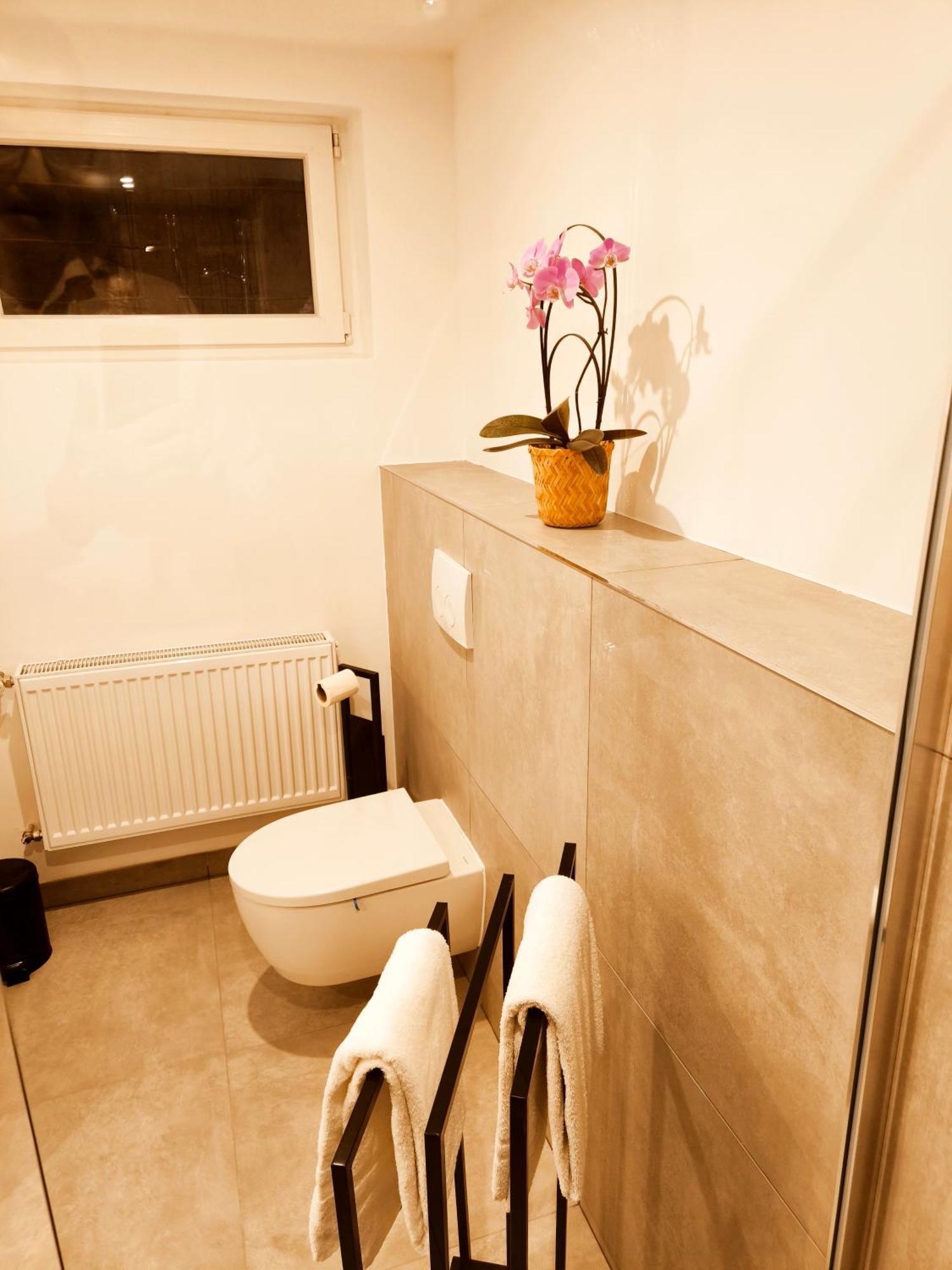 Apartment Ruewellnesssuite I Rue-stern I Messe I Klinikum